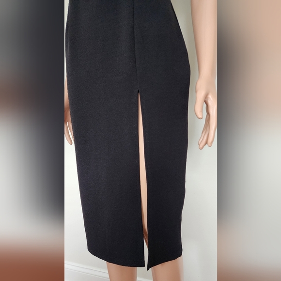 JUST QUELLA BLACK CUTOUT SPAGHETTI STRAPS FITTED PARTY CLUBBING MIDI DRESS - Picture 4 of 11